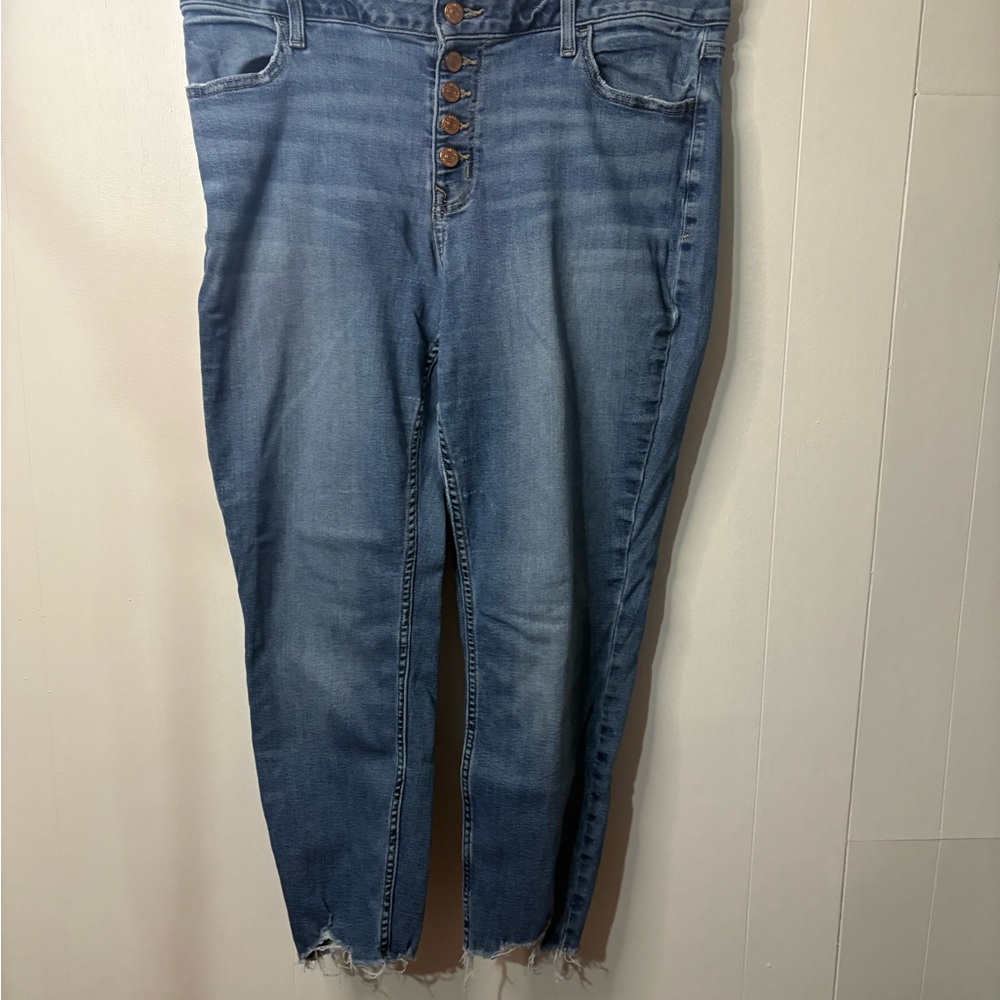 Maurices Distressed Ankle Jeans in Blue
